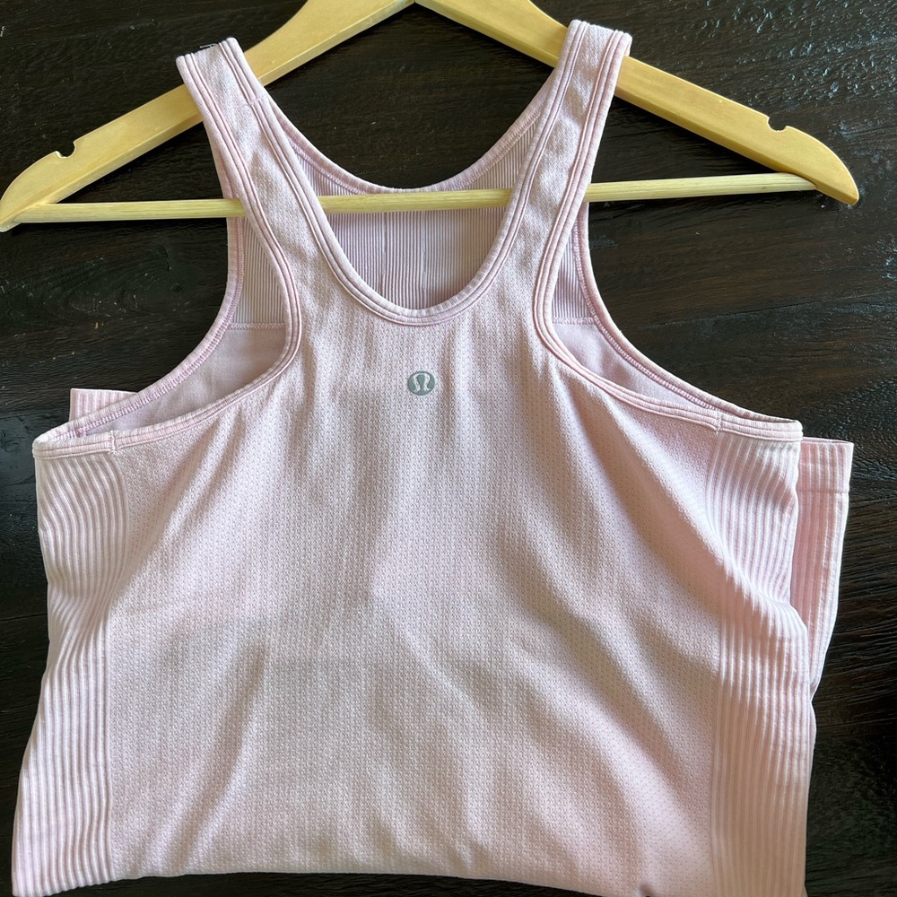 Lululemon high neck tank top